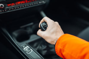 manual gearbox - shifting gear