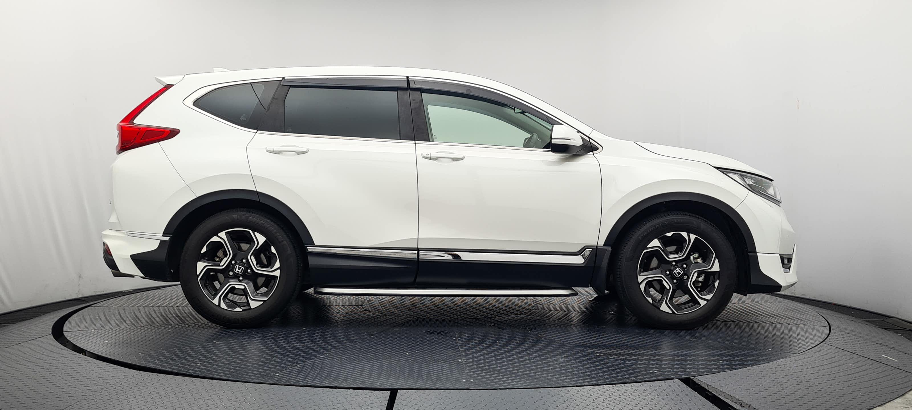 Honda CR-V - type of car - SUV